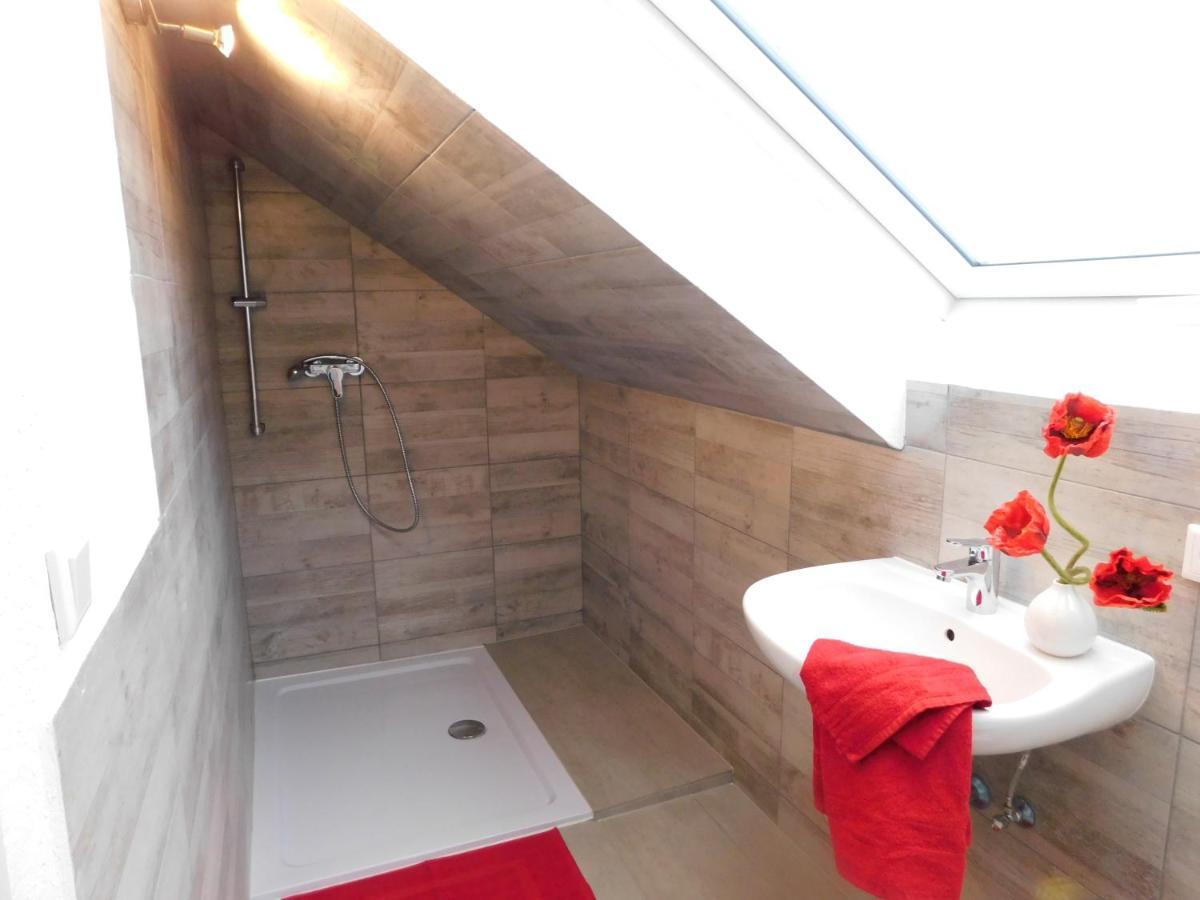 Ferienhaus Astenblick - Ideal Fuer Weihnachtsfeiern Und Familienfeiern Bietet Schlafplaetze Fuer Bis Zu 35 Personen Villa Winterberg Dış mekan fotoğraf